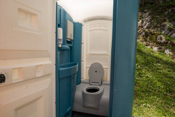 Porta potty delivery and setup in Medical Lake, WA